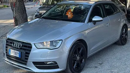 Usata Audi A3 105 CV (77 kW) 2013 Argento Berlina