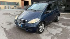 Blu Usata 2006 Mercedes A180 Tre volumi | 2500 € (Buon prezzo)