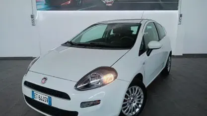 Usata Fiat Punto Evo Easy 77 CV (56 kW) 2013 Bianco Utilitaria