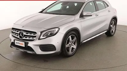 Usata Mercedes GLA200 Premium 136 CV (100 kW) 2018 Argento SUV