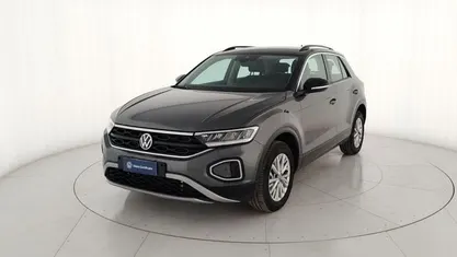 Begagnad VW T-Roc Life 150 HK (110 kW) 2025 Grå SUV