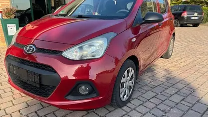 Rosso Usata 2014 Hyundai i10 Due volumi | 6300 € (Buon prezzo)