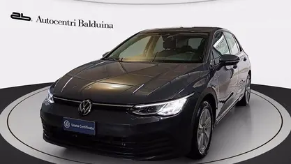 Usata 2021 VW Golf Life Tre volumi | 21.900 € (Buon prezzo)