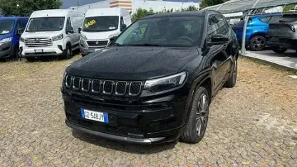 Usata Jeep Compass Summit 131 CV (96 kW) 2025 Nero SUV