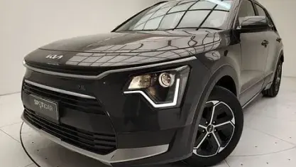 Usata Kia Niro 129 CV (94 kW) 2025 Grigio SUV