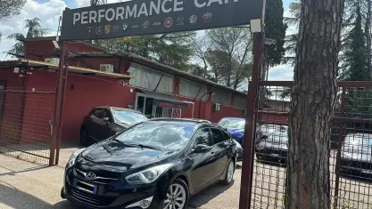 Usata Hyundai i40 Style 136 CV (100 kW) 2011 Nero Station wagon