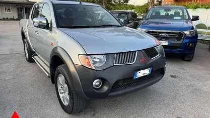 Usata 2006 Mitsubishi L200 Invite Pick-up | 11.999 €