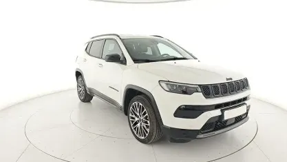 Usata Jeep Compass Summit 131 CV (96 kW) 2025 Bianco SUV