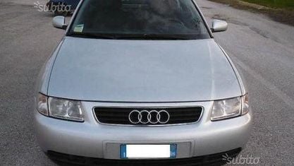 Usata Audi A3 Attraction 110 CV (80 kW) 1999 Grigio Utilitaria