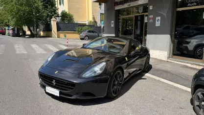 Usata Ferrari California 460 CV (338 kW) 2013 Nero Cabrio