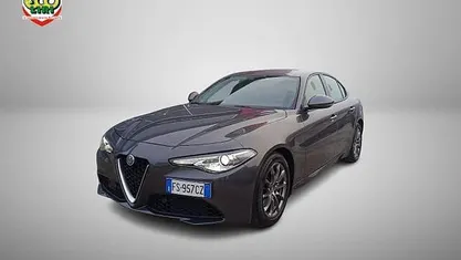Grigio Usata 2018 Alfa Romeo Giulia Business Tre volumi | 17.990 € (Ottimo prezzo)