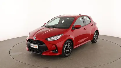 Usata Toyota Yaris Hybrid Trend 116 CV (85 kW) 2023 Rosso