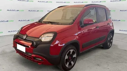 Rosso Usata 2024 Fiat Panda Cross Cross Due volumi | 12.900 € (Buon prezzo)