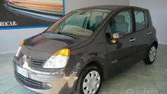 Nero Usata 2005 Renault Modus Dynamique Monovolume | 2700 € (Buon prezzo)