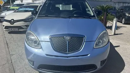 Usata 2011 Lancia Ypsilon Due volumi | 2950 € (Ottimo prezzo)