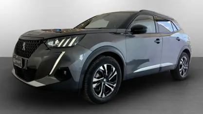 Usata Peugeot 2008 GT 131 CV (96 kW) 2021 Grigio platino SUV
