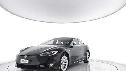 Usata 2018 Tesla Model S Due volumi | 25.972 € (Molto cara)