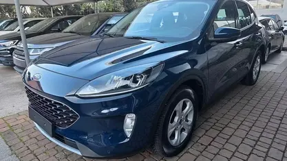 Usata Ford Kuga 120 CV (88 kW) 2021 Blu SUV