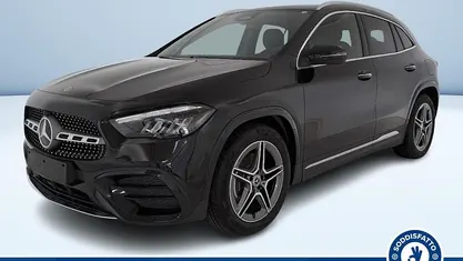 Blu metallizzato Usata 2024 Mercedes GLA200 AMG Line Premium SUV | 45.600 € (Buon prezzo)