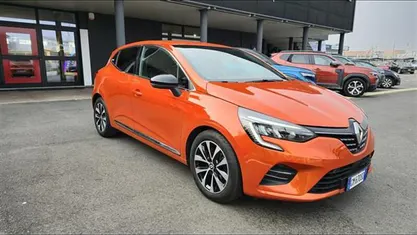Usata Renault Clio V Techno 91 CV (66 kW) 2023 Berlina