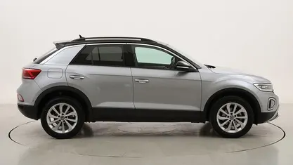 Usata VW T-Roc Life 116 CV (85 kW) 2024 SUV