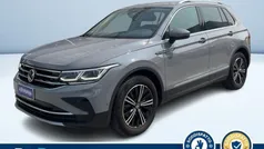 Grigio Usata 2021 VW Tiguan Elegance SUV | 26.000 € (Buon prezzo)