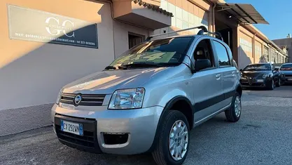 Grigio Usata 2005 Fiat Panda 4x4 Climbing Due volumi | 4650 € (Buon prezzo)