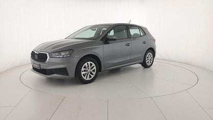 Używany Skoda Fabia Ambition 65 KM (47 kW) 2023 Szary Hatchback