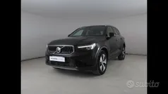 Nero Usata 2022 Volvo XC40 Core SUV | 29.500 € (Buon prezzo)