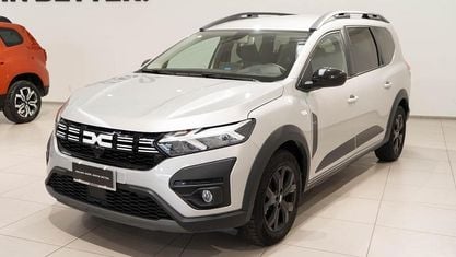 Käytetty Dacia Jogger Extreme 101 HP (74 kW) 2023 Harmaa Tila-auto