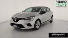 Argento metallizzato Usata 2022 Renault Clio V Life | 12.290 € (Ottimo prezzo)