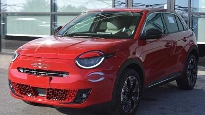 Usata Fiat 600 La Prima 110 CV (80 kW) 2025 Rosso SUV