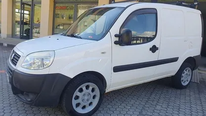 Usata Fiat Doblò 105 CV (77 kW) 2007 Bianco Monovolume