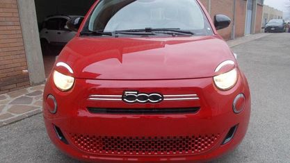 Nouvelle Fiat 500 Icon 65 ch (47 kW) 2026 Rouge Citadine
