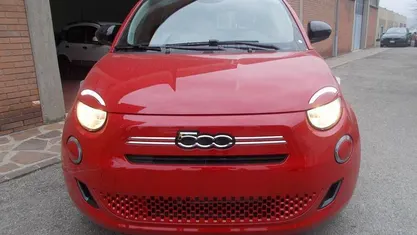 Usata Fiat 500 Icon 65 CV (47 kW) 2026 Utilitaria