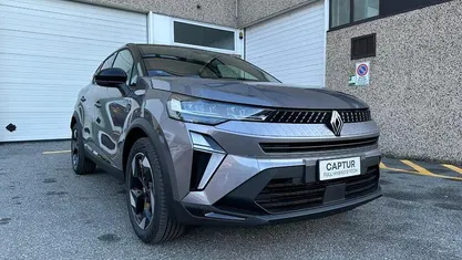 Usata 2025 Renault Captur Evolution SUV | 17.700 € (Super prezzo)