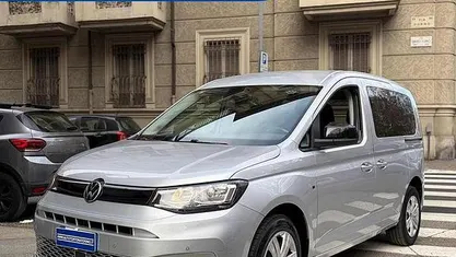 Begagnad VW Caddy 102 HK (75 kW) 2021 Grå Minibuss