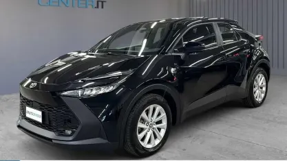 Usata Toyota C-HR Active 140 CV (102 kW) 2024 Nero SUV