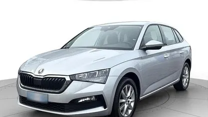Argento Usata 2023 Skoda Scala Ambition Utilitaria | 14.800 € (Buon prezzo)