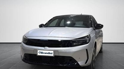 Usata Opel Corsa 101 CV (74 kW) 2025 Argento Utilitaria