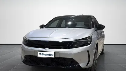 Usata Opel Corsa 101 CV (74 kW) 2025 Utilitaria