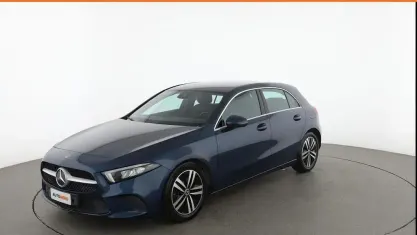 Usado Mercedes A180 116 CV (85 kW) 2021 Azul Berlina