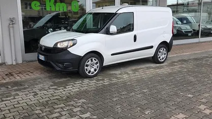 Usata Fiat Doblò Easy 120 CV (88 kW) 2019 Monovolume