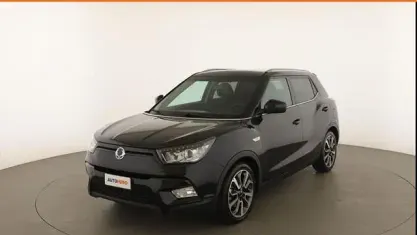 Usata SsangYong Tivoli 128 CV (94 kW) 2017 Nero SUV