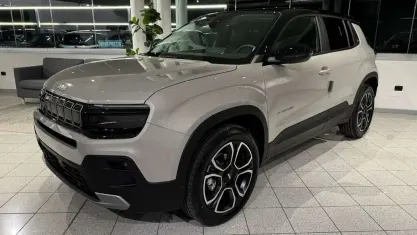 Nuova Jeep Avenger Summit 101 CV (74 kW) 2025 Stone tetto nero SUV