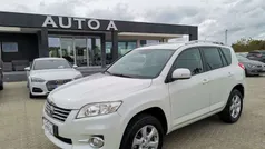 Usata 2011 Toyota RAV4 SUV | 8100 € (Buon prezzo)