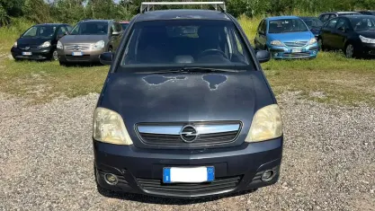 Usata Opel Meriva Club 90 CV (66 kW) 2009 Bluazzurro Monovolume