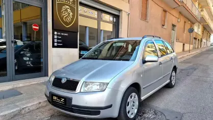 Usata Skoda Fabia 75 CV (55 kW) 2003 Grigio Station wagon