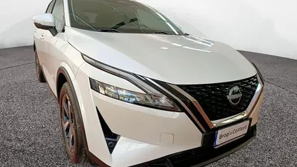 Bianco Usata 2023 Nissan Qashqai N-Connecta SUV | 19.900 € (Ottimo prezzo)