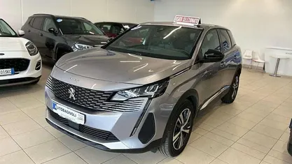 Usata Peugeot 3008 Allure 131 CV (96 kW) 2024 Grigio SUV